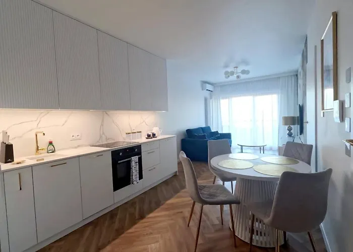 Golden River Апартаменты *