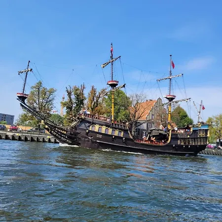 Golden River Lägenhet *