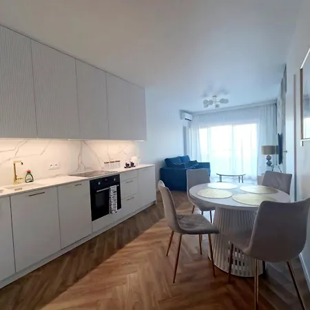 Golden River Appartement *